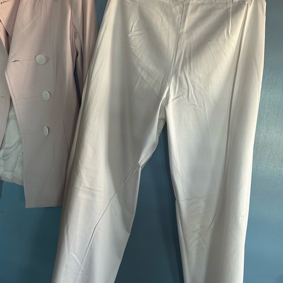 View Size 10 color light lilac jacket and white pant - Picture 9 of 10